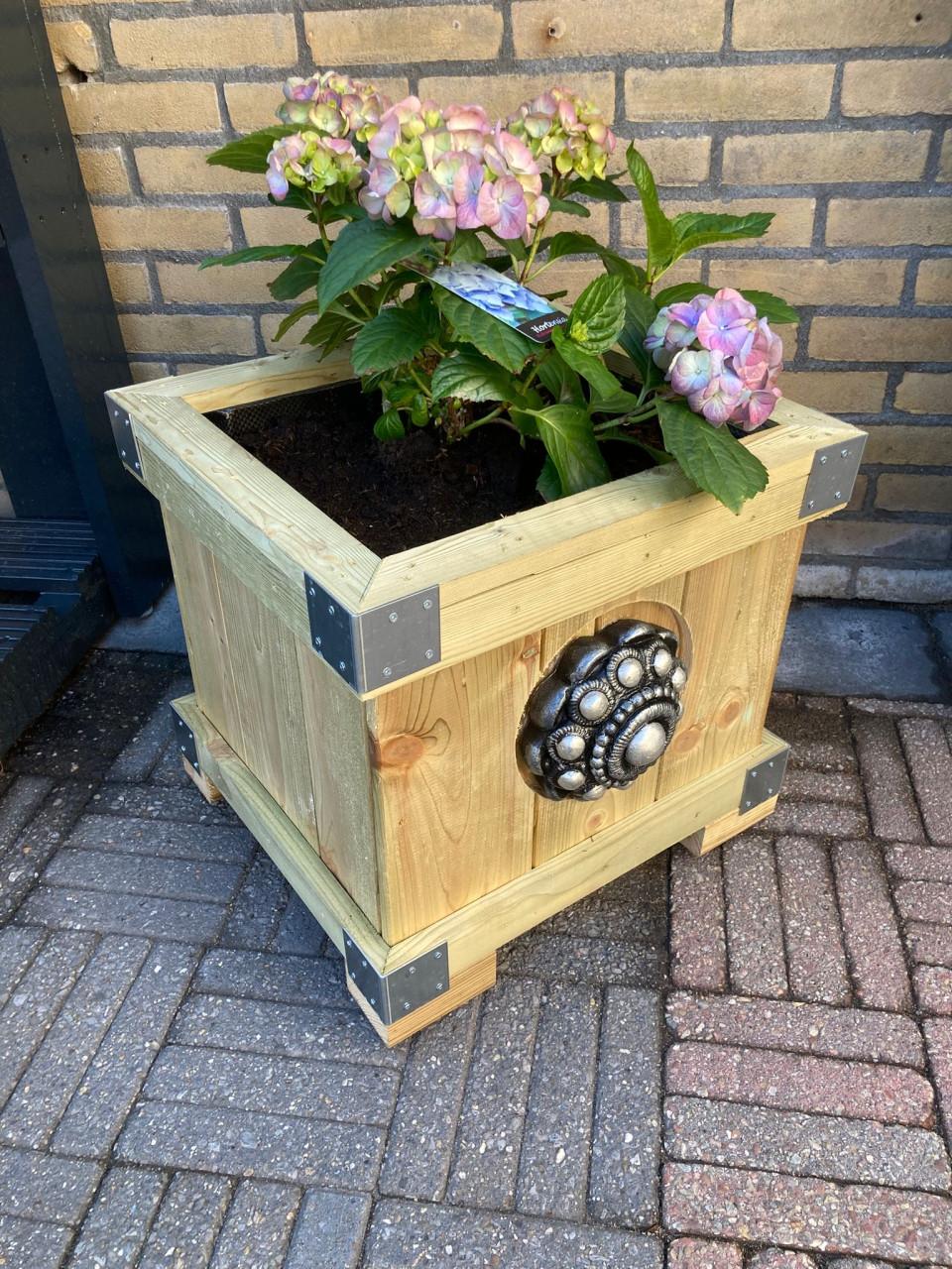 Zeeuwse knop bloembakken projecten ter inspiraties L32 x B35 x H85