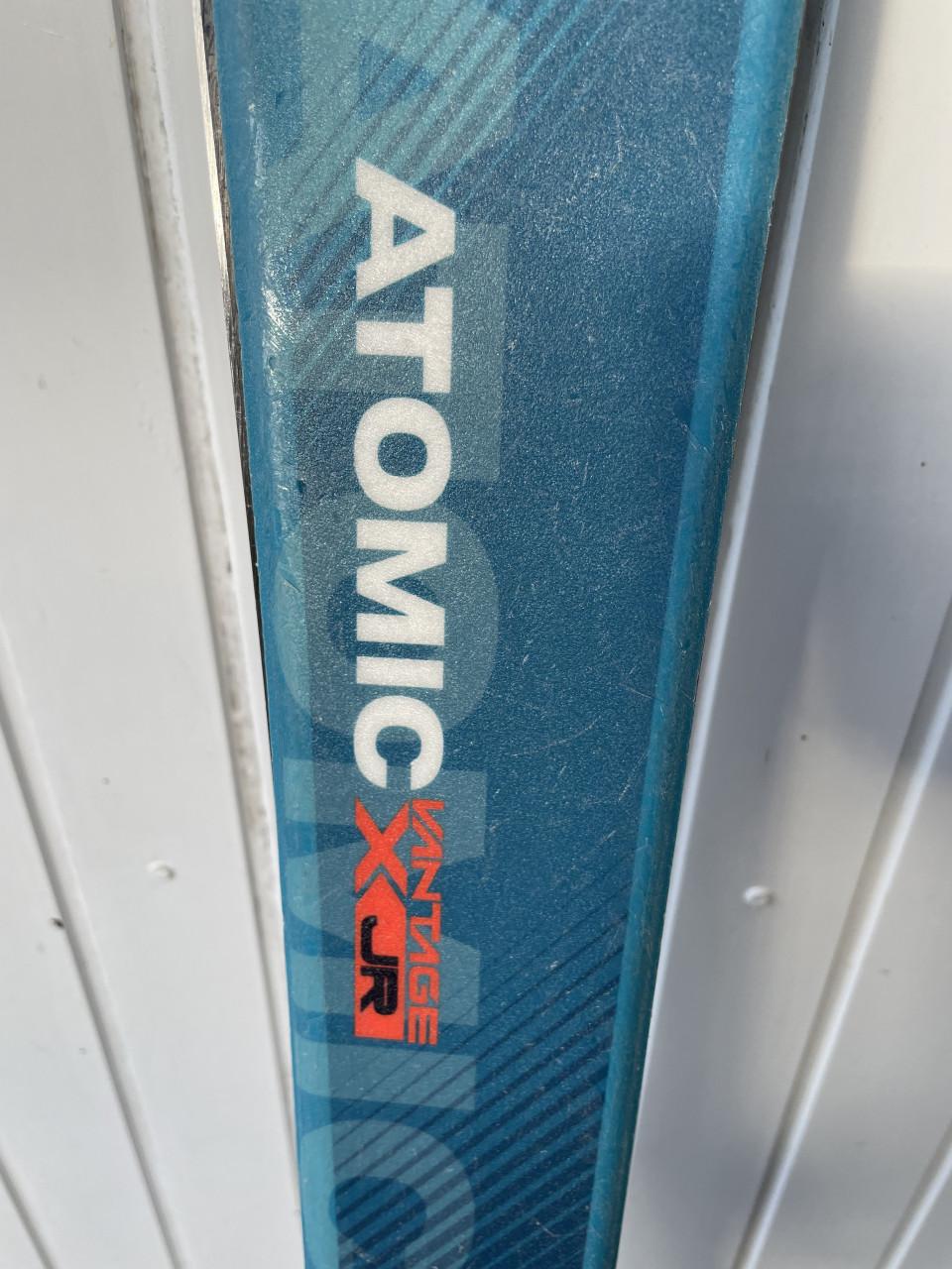 Ski’s Atomic Vantage Jr 130 cm, incl skistokken 100 cm