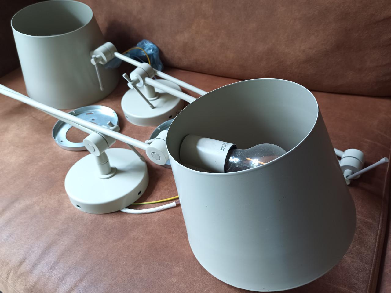 2 stuks metalen Hanglampen - merk: Lumidora - kleur: Beige / Zand