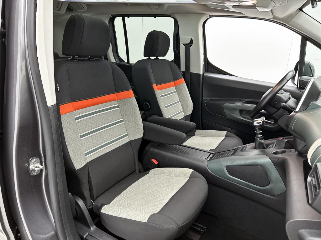 Citroen Berlingo 110pk xtr | rijklaar | panoramadak | head-up display |