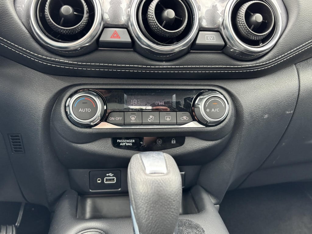 Nissan Juke 1.6 hybrid n-connecta | navigatie | camera | keyless entry | le
