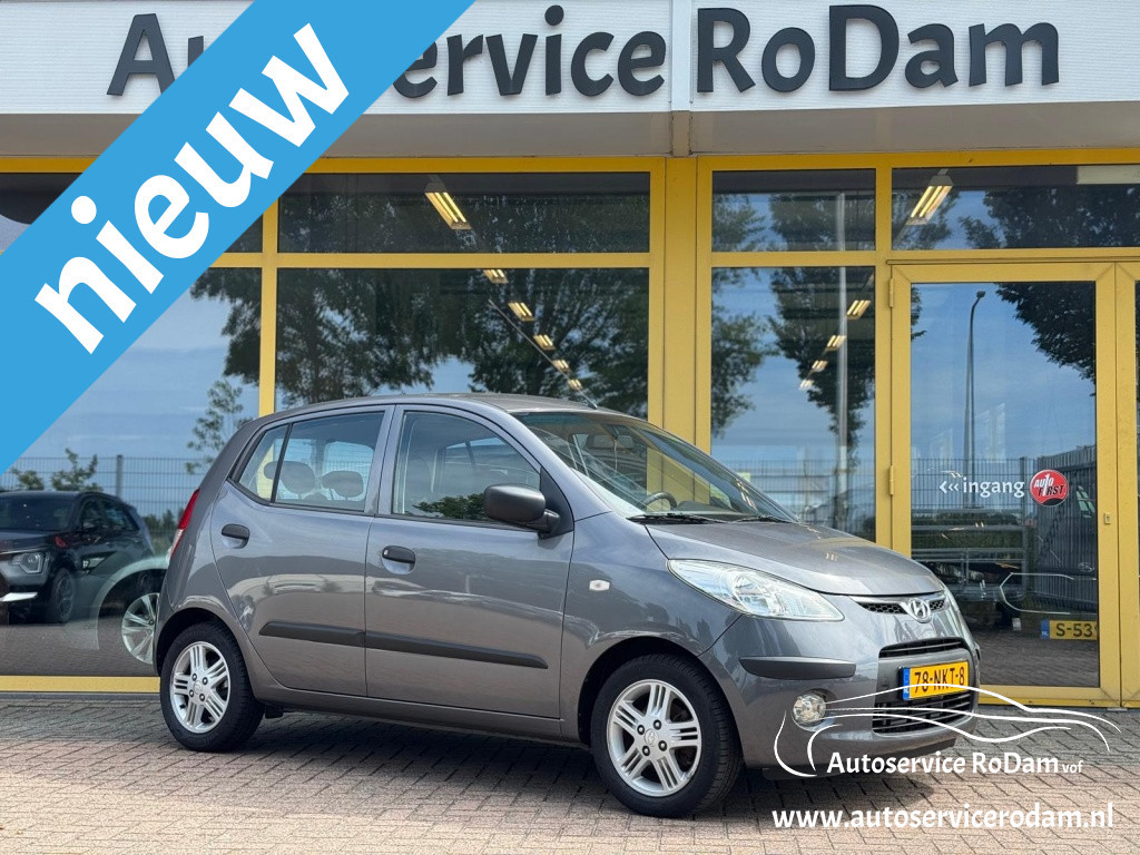 Hyundai I 10 1.1 active orange b.