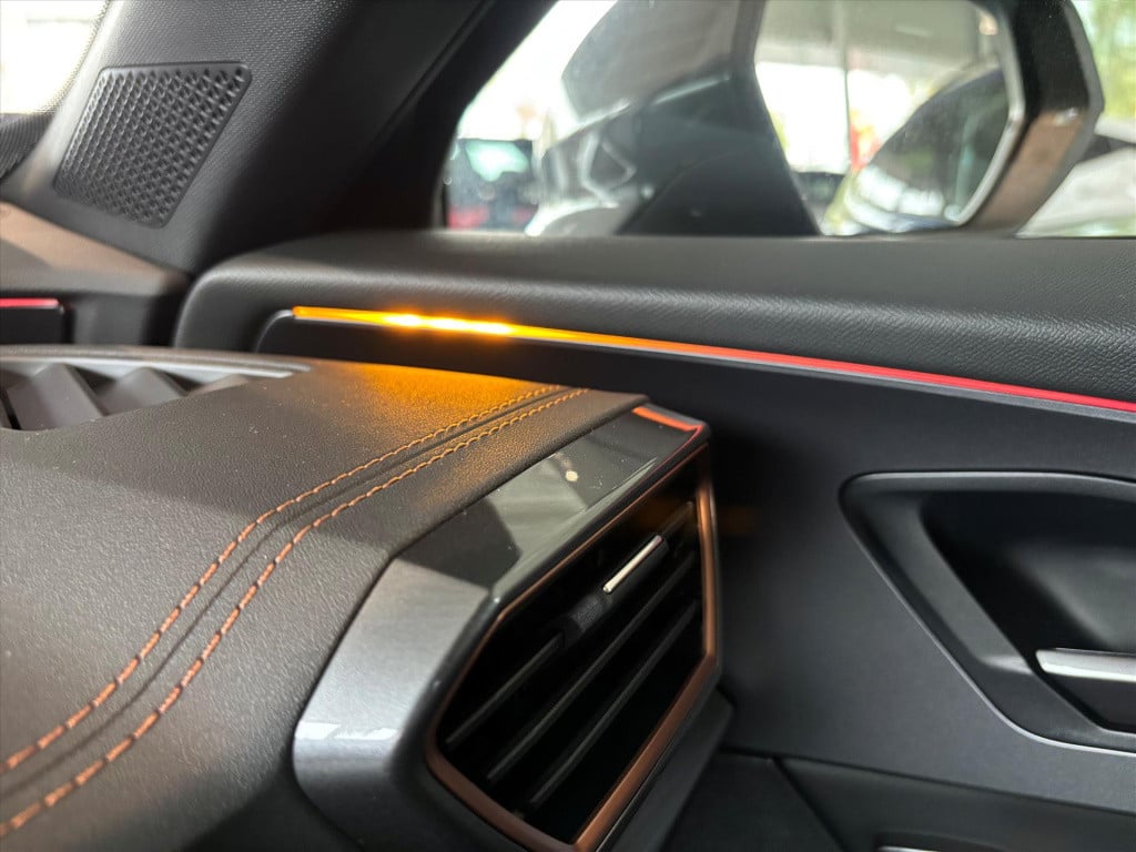 Cupra Formentor 1.5 tsi 150pk dsg-7| camera|navi|carplay|dodehoek| rijklaar