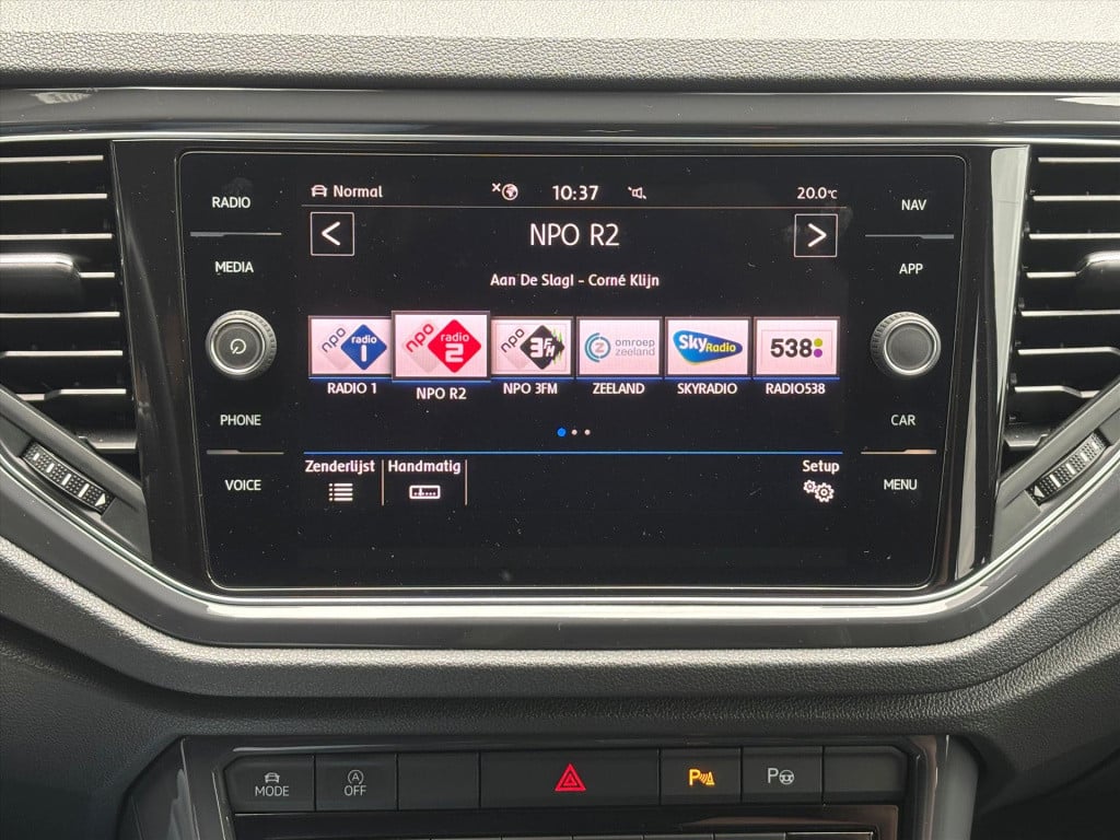 Volkswagen T-roc 1.5 tsi 150pk t-roc sport| dode hoek|trekhaak afn|stuur-st