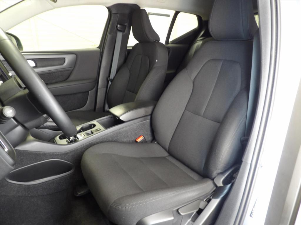 Volvo XC40 t3 163pk geartronic momentum core