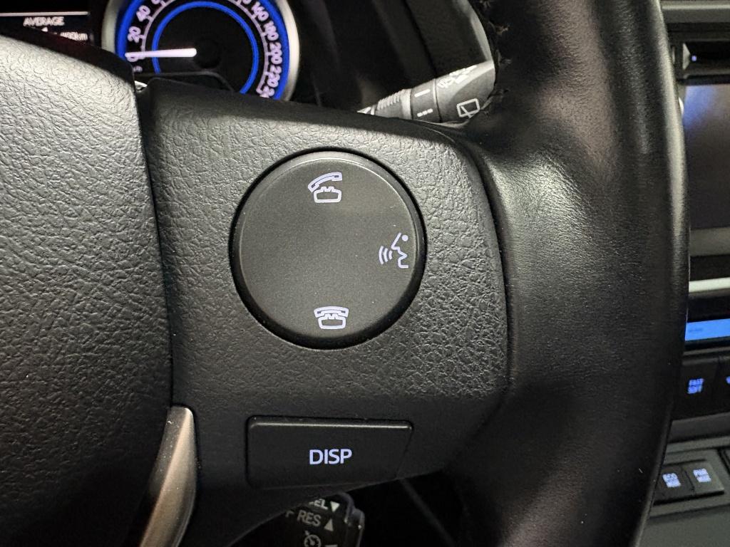 Toyota Auris 1.8 hybrid lease | panodak | navi | camera |