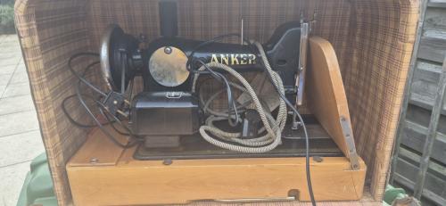 Antieke anker naaimachine met pedaal