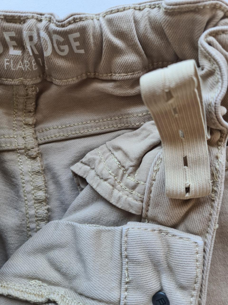 Mooie flared broek van Blue Ridge - WE in maat 158.