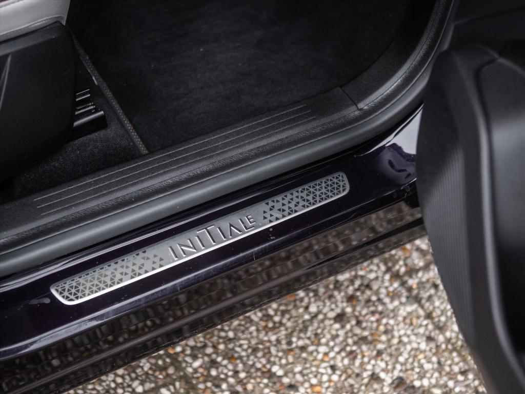 Renault Captur tce 155 initiale paris | automaat | bose | leder interieur |