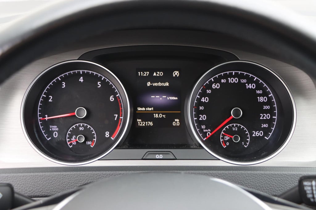 Volkswagen Golf variant 1.0 tsi business edition connected