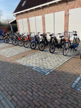 Brommertjes 10 stuks in 1 koop 2000€