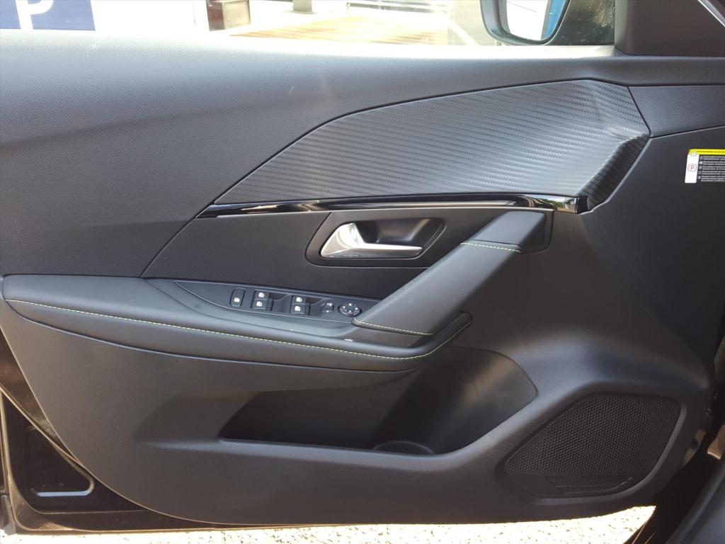 Peugeot 208 1.2 100pk gt alcantara bekleding | apple carplay & android auto