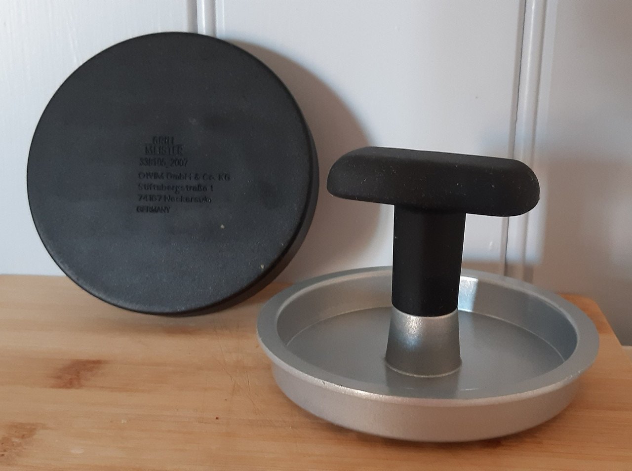 Barbeque hamburgerpers : GRILLMEISTER