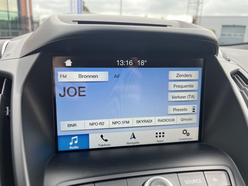 Ford Kuga 1.5 ecoboost titanium 2000 kg  trekgewicht