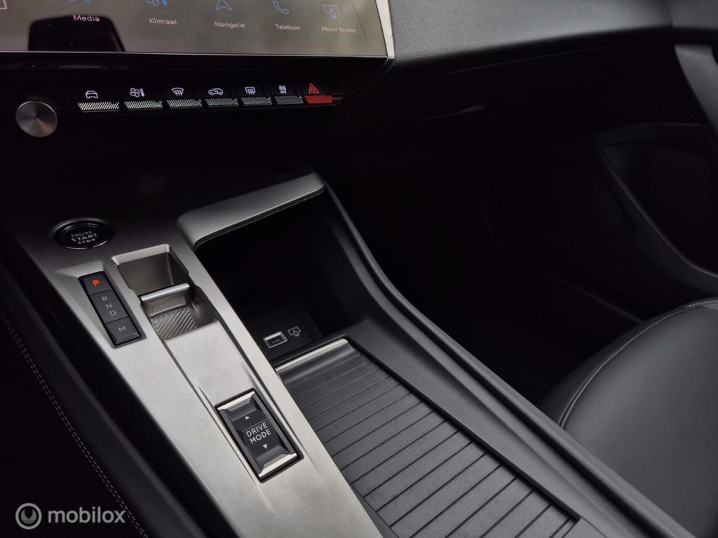 Peugeot 308 1.2 puretech allure / btw auto / automaat / led / acc / achteru