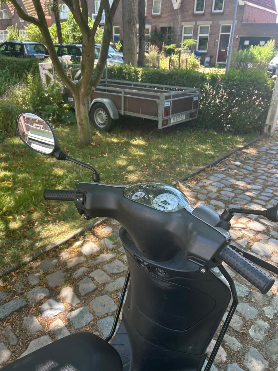 Scooter Piaggio Zip 45 km
