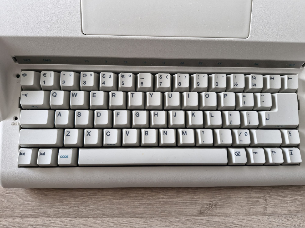 Elektrische schrijfmachine Olympia in nieuw staat