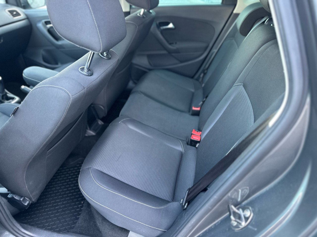 Volkswagen Polo 1.4 Highline Team Airco l CarPlay