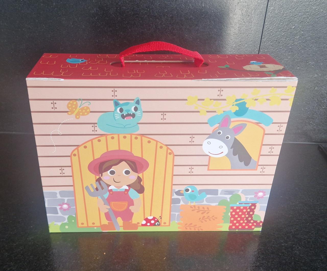 Playtive boerderij speelkoffer met houten figuren.