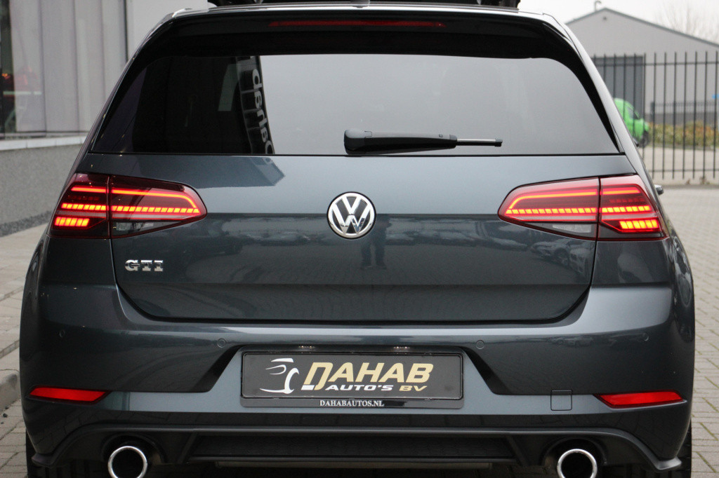 Volkswagen Golf 2.0 tsi gti | pano. | dynaudio