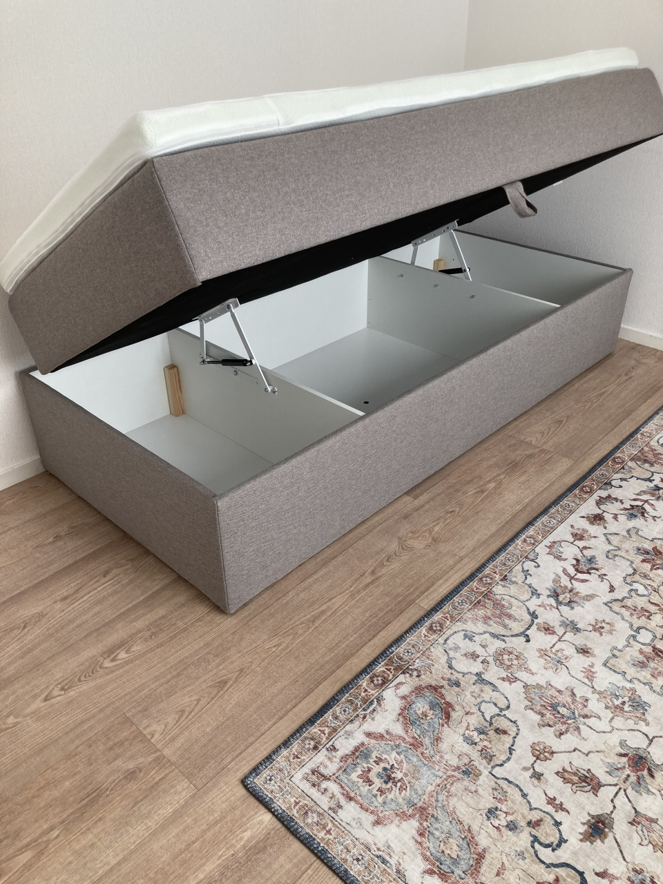 Bed 70 x 200