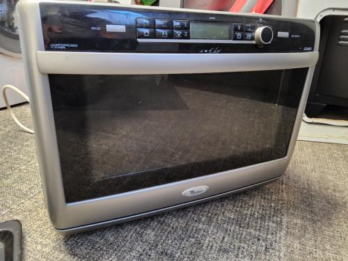 Whirlpool JT 368 SL vrijstaande combi-magnetron zilver
