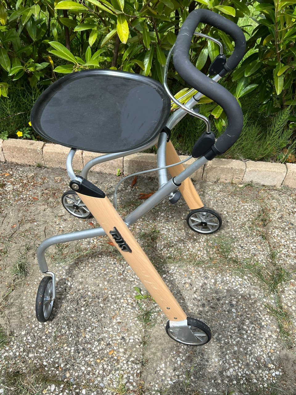 Trust Lets Go Indoor binnen rollator nieuwprijs €269,-