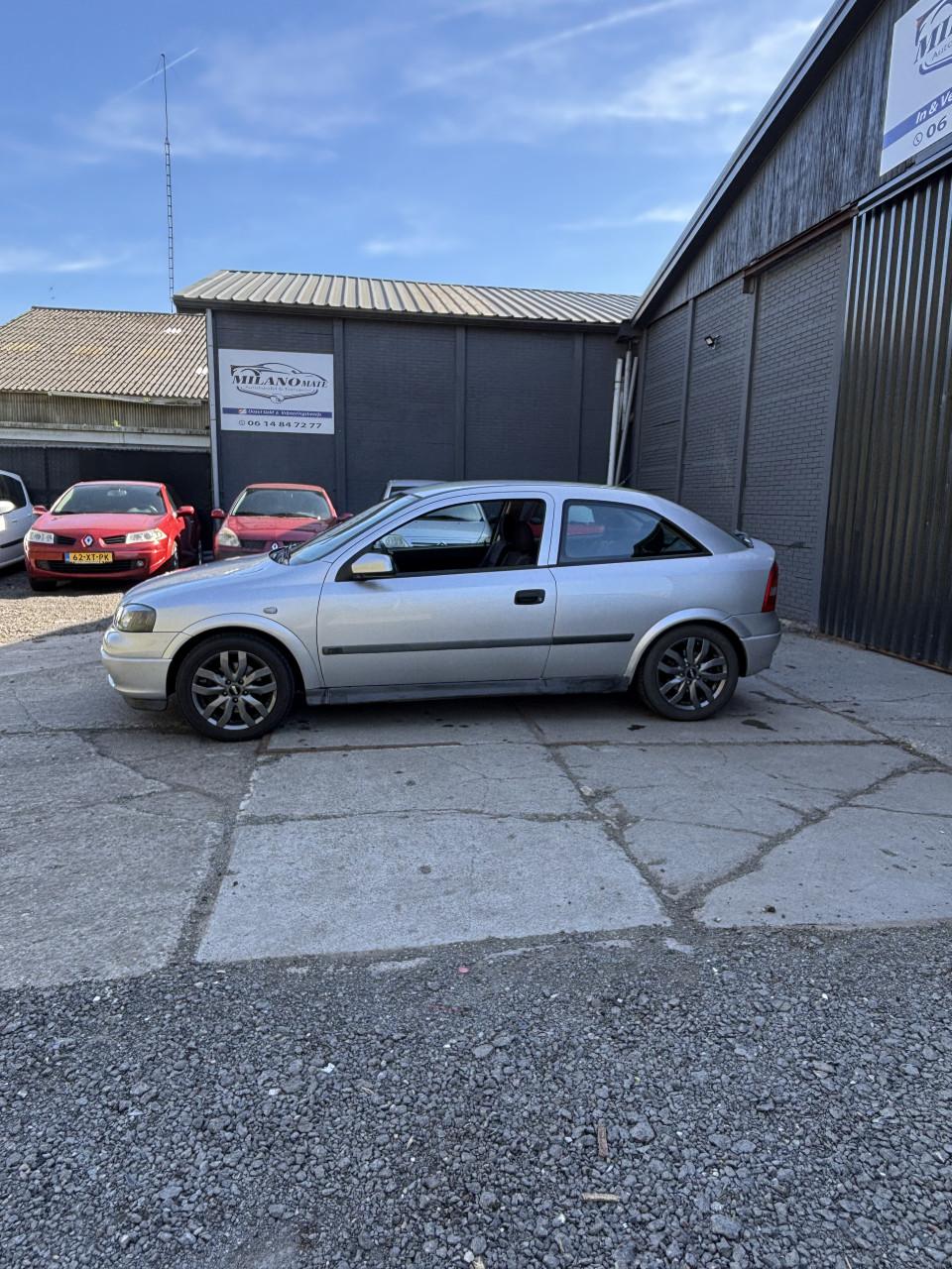 Opel Astra 1.8 sport