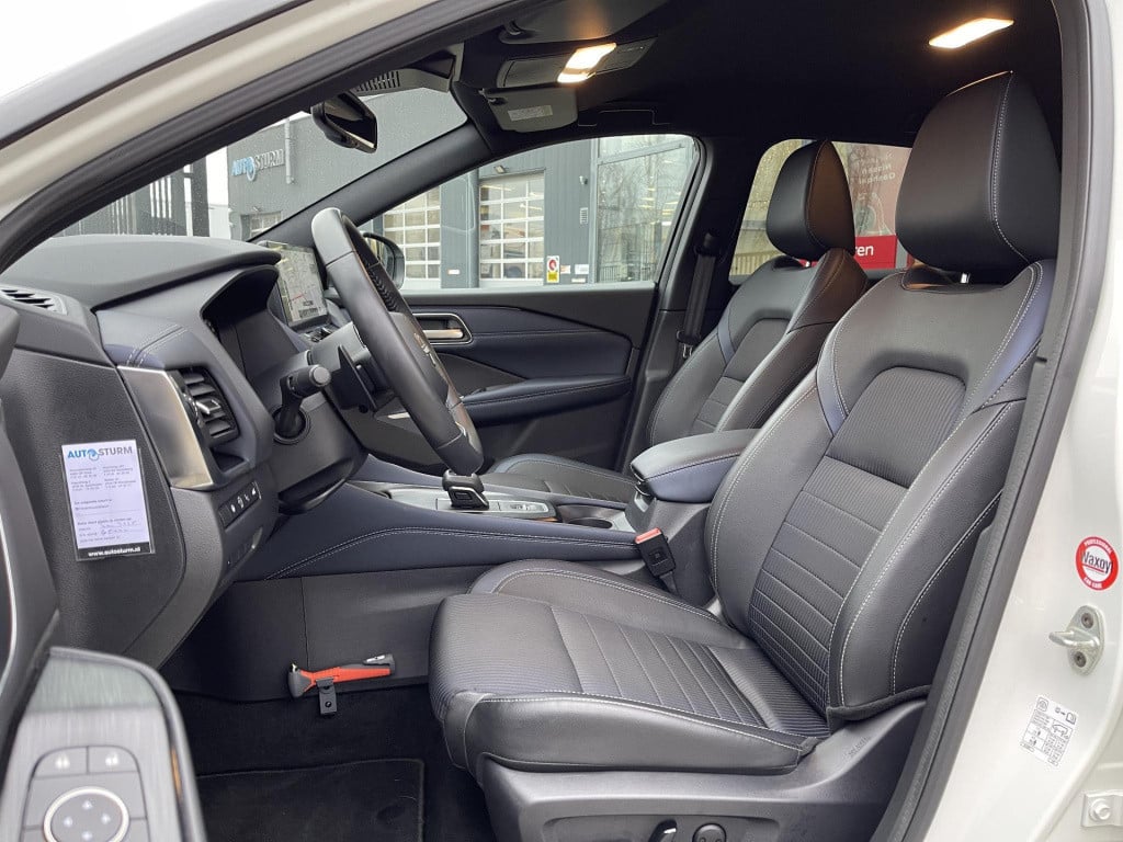 Nissan Qashqai 1.3 mhev xtronic tekna cold pack | two-tone lakkleur | stuur