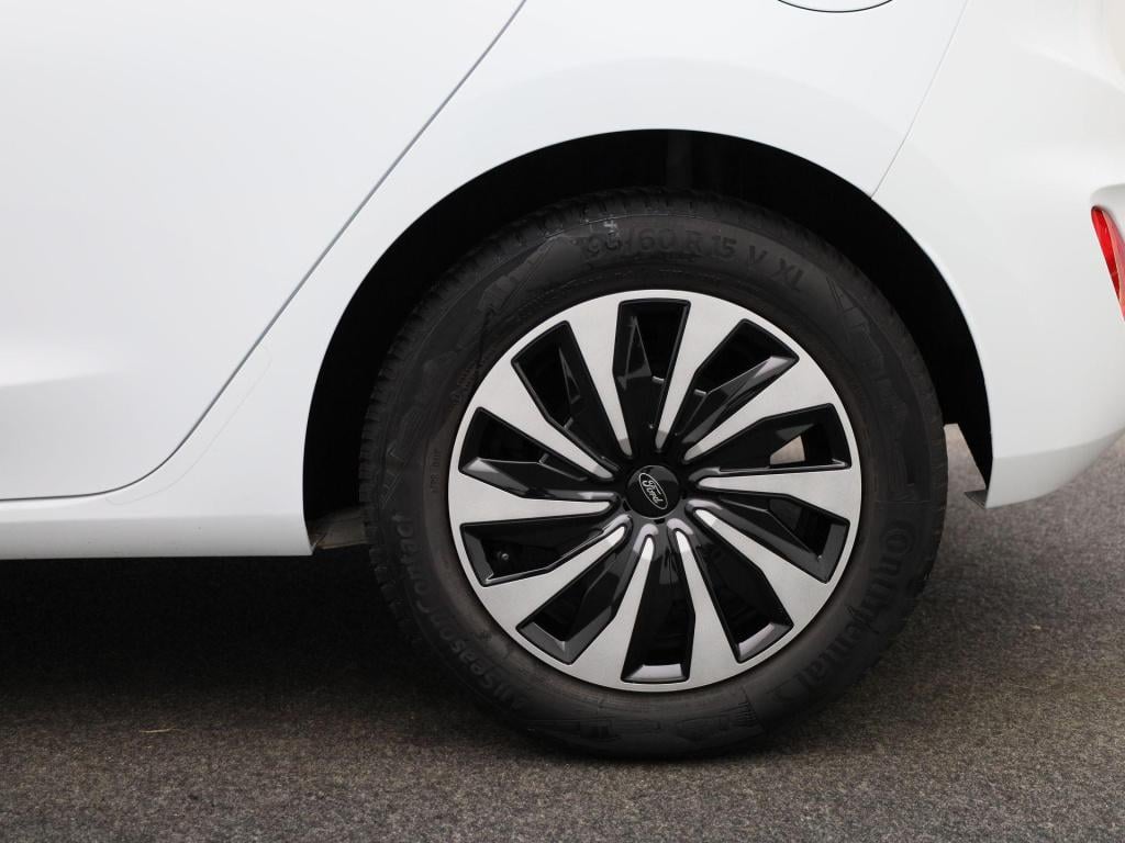 Ford Fiesta 1.0 ecoboost hybrid titanium