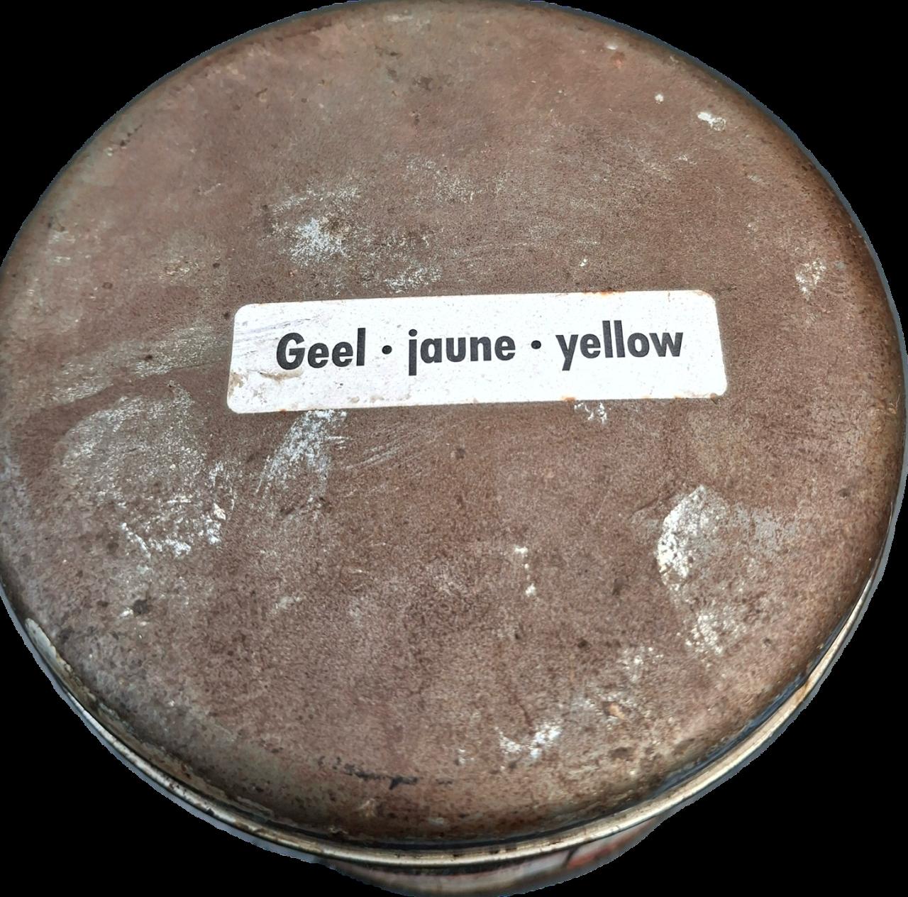 Gevraagd / gezocht ouderwetse vaste boenwas / was / vloerwas. Geel