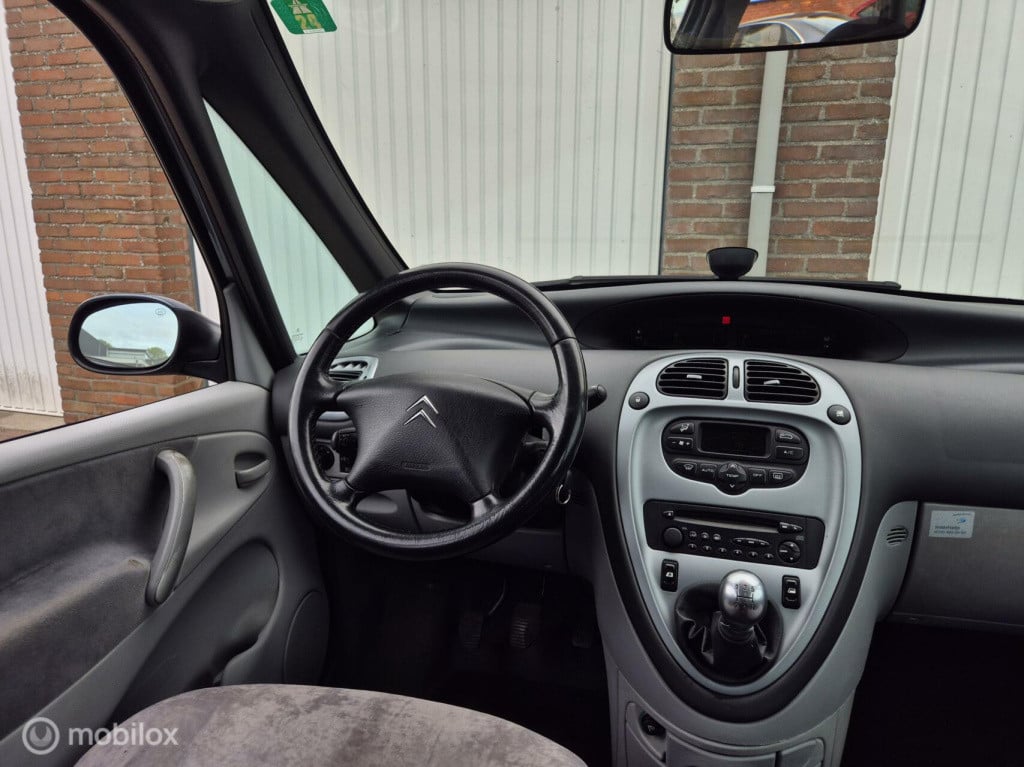 Citroen Xsara Picasso 1.6i-16v tweede eigenaar / airco/ trekhaak / cruiseco
