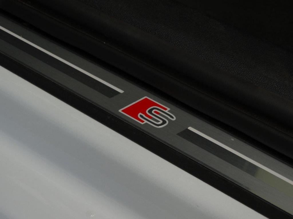 Audi A3 35 tfsi 150pk s tronic s line edition