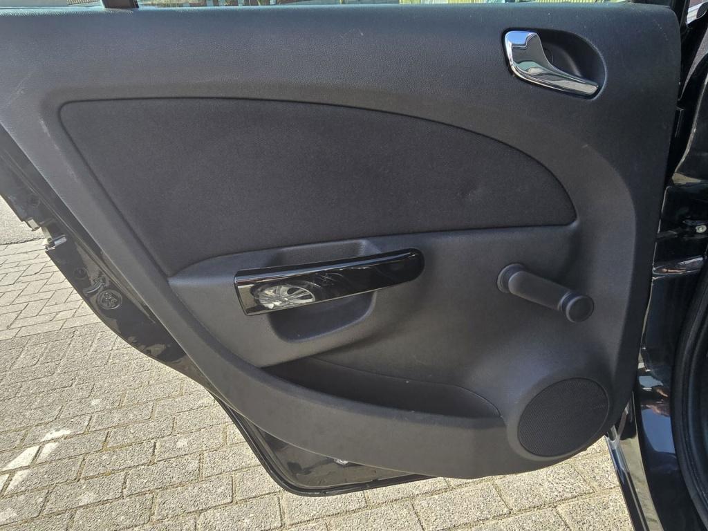 Opel Corsa 1.4-16v blitz