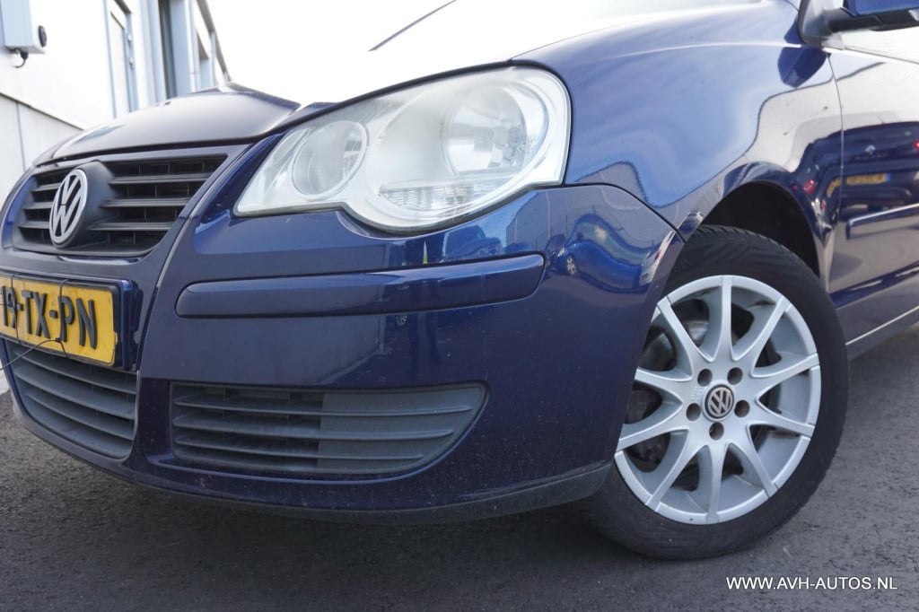 Volkswagen Polo 1.4-16v optive