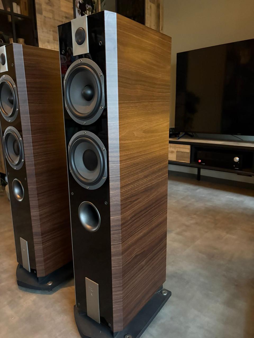 Set Focal Chorus 816 V Vloerstaande luidsprekers in top staat!
