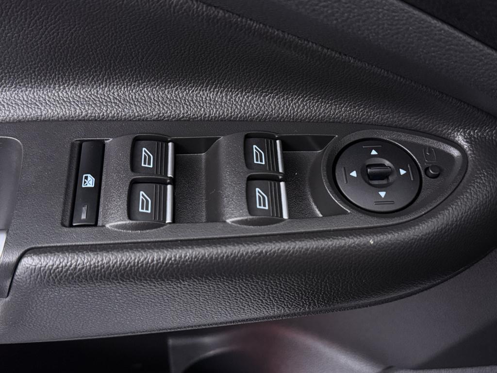 Ford Kuga 1.5 ecoboost st line | trekhaak | 1800kg trekgewicht | navigatie 