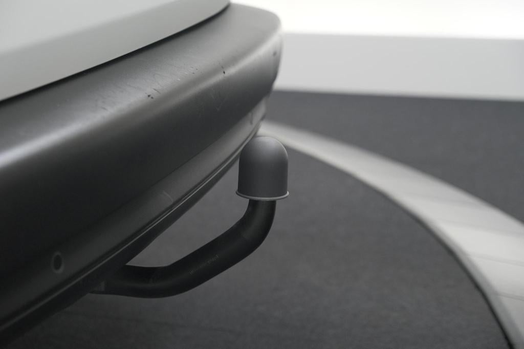 Peugeot 2008 puretech 110 blue lion | trekhaak | apple carplay | navigatie 