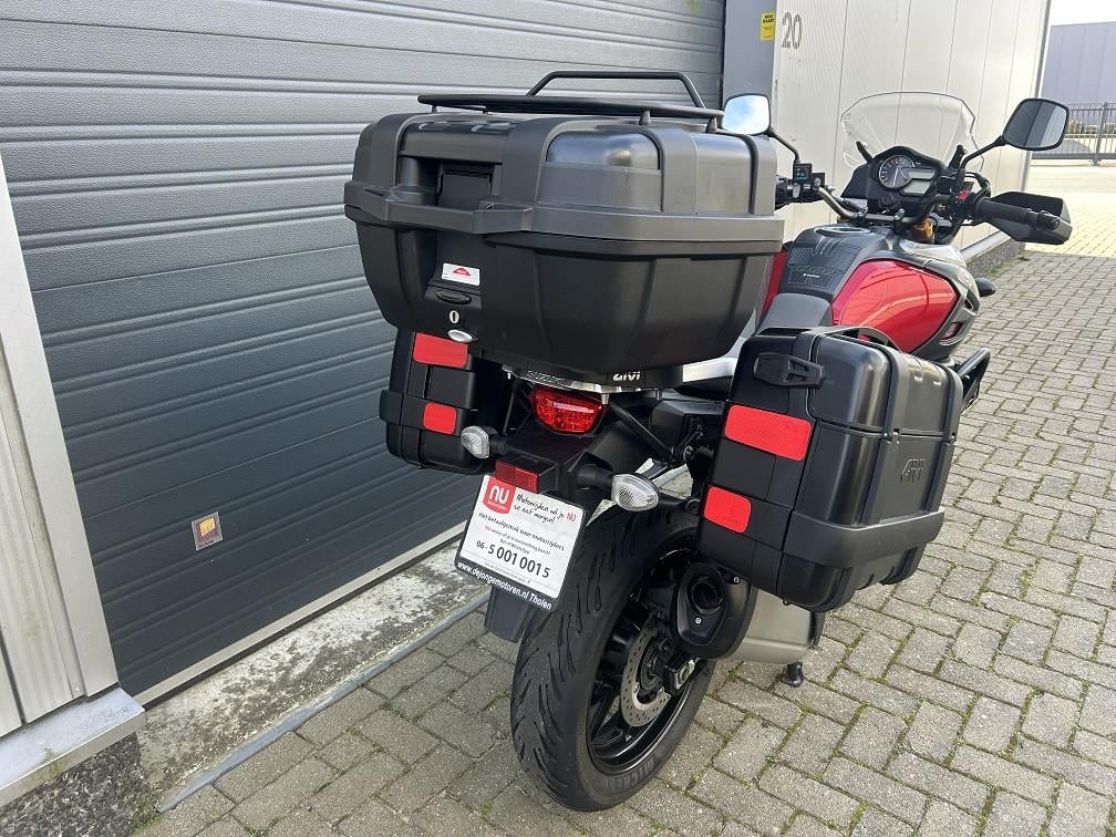Compleet aangeklede Suzuki DL1000 uit 2014 met 36dkm, rijklaar €6995,-