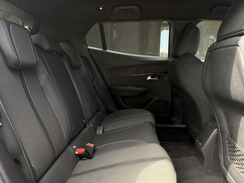 Peugeot 2008 1.2 hybrid 136 gt
