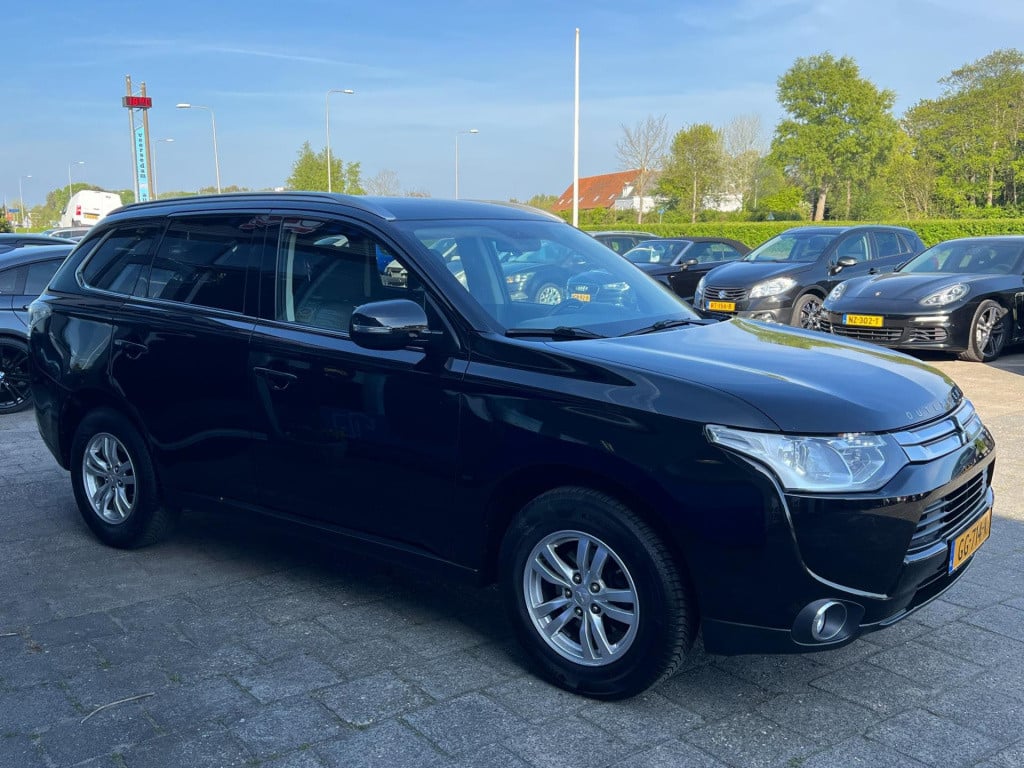 Mitsubishi Outlander 2.0 business edition 7 persoons
