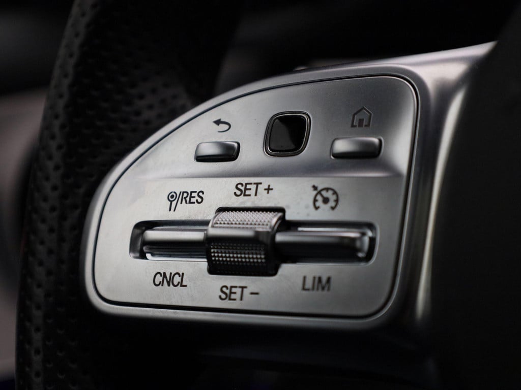 Mercedes-Benz C-Klasse estate 200 business solution amg | panoramadak | mul