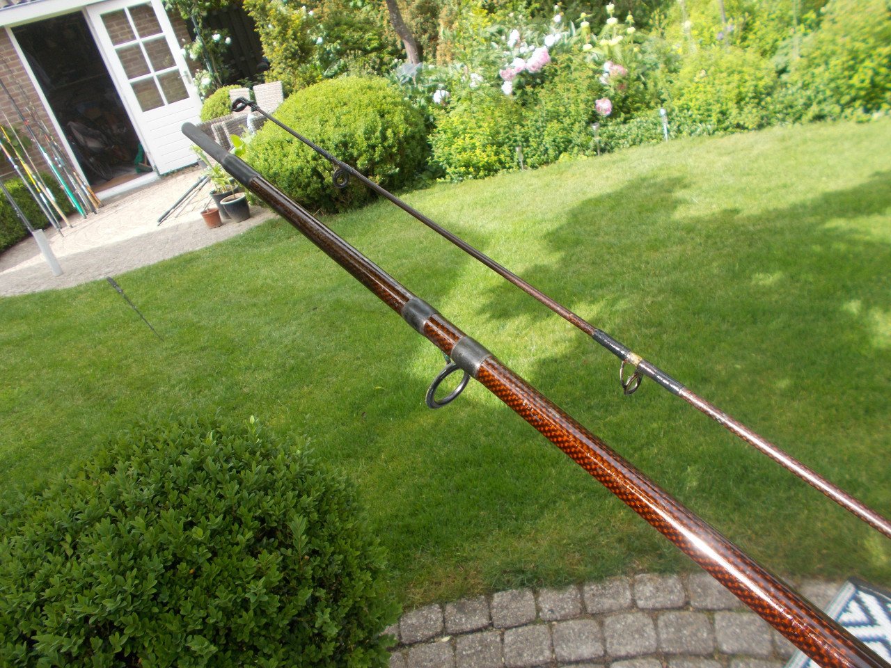 Carbon karperhengel :  "ALIEN CARP"lengte 360 cm  w.g. 3lbs