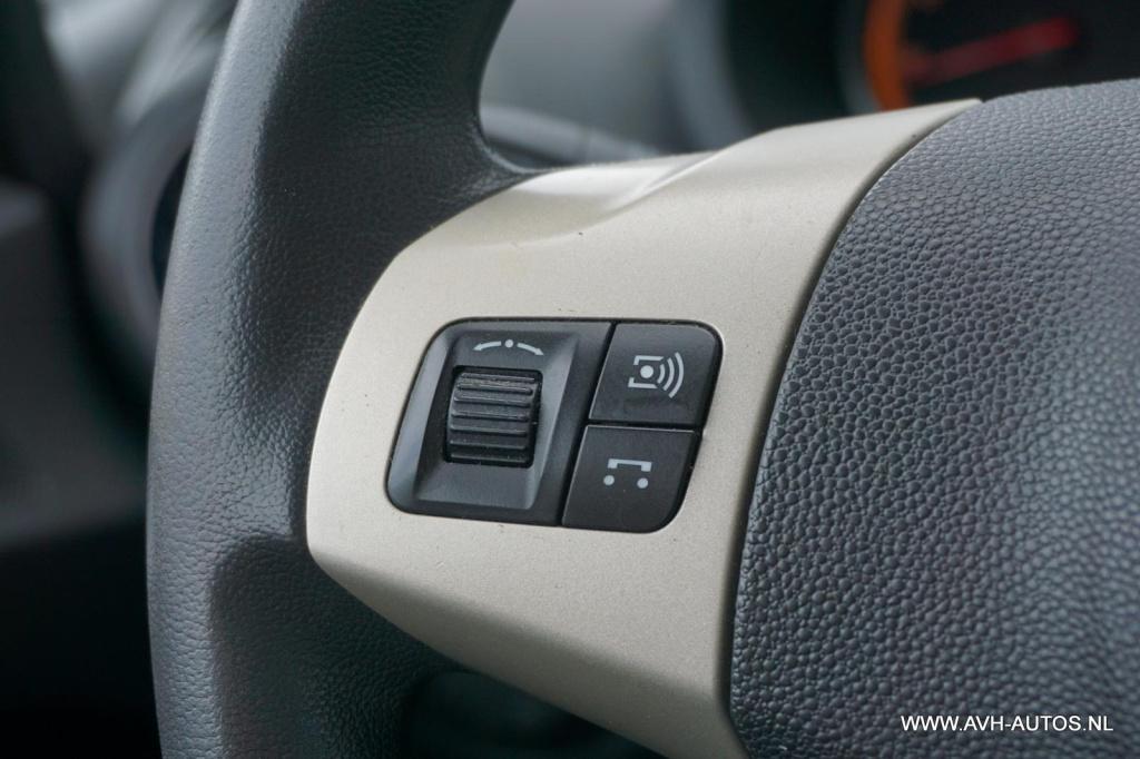 Opel Corsa 1.4-16v enjoy