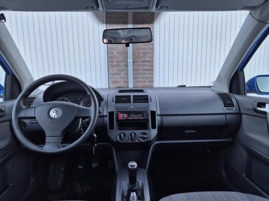 Volkswagen Polo 1.2 optive / origineel nl / airco / bluetooth