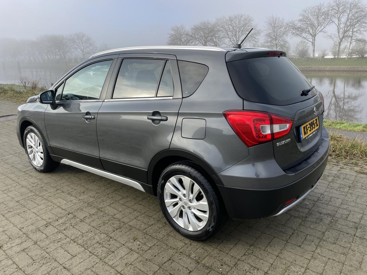 Suzuki s cross 1.0 boosterjet exclusive