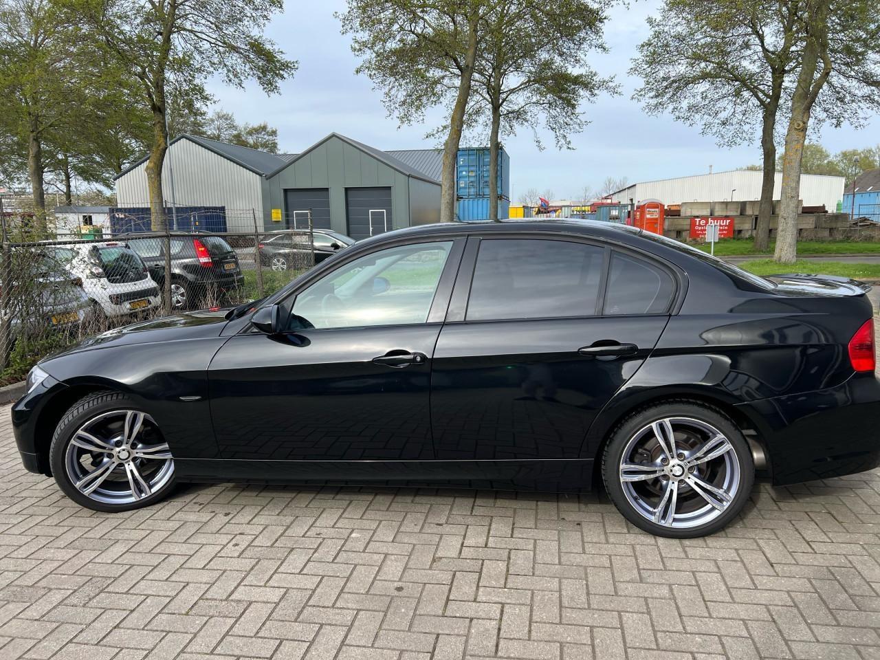 BMW 3-Serie 318i Uitlaat klep systeem/ Airco