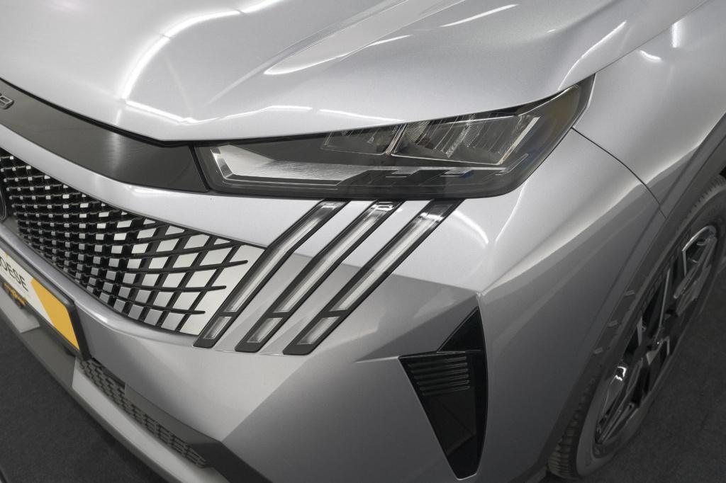 Peugeot 5008 1.2 hybrid 136 allure 7p | camera | apple carplay | airco sepa