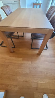 Eettafel licht eiken met 4 stoelen