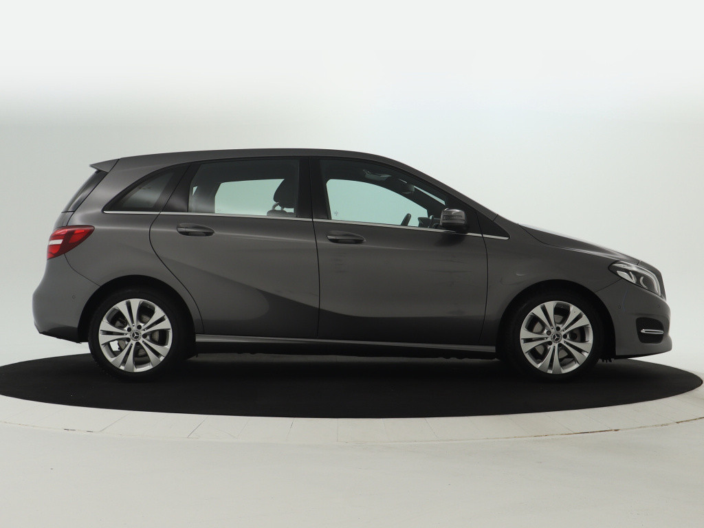 Mercedes-Benz B-Klasse 180 ambition | trekhaak | parkeersensoren | inclusie